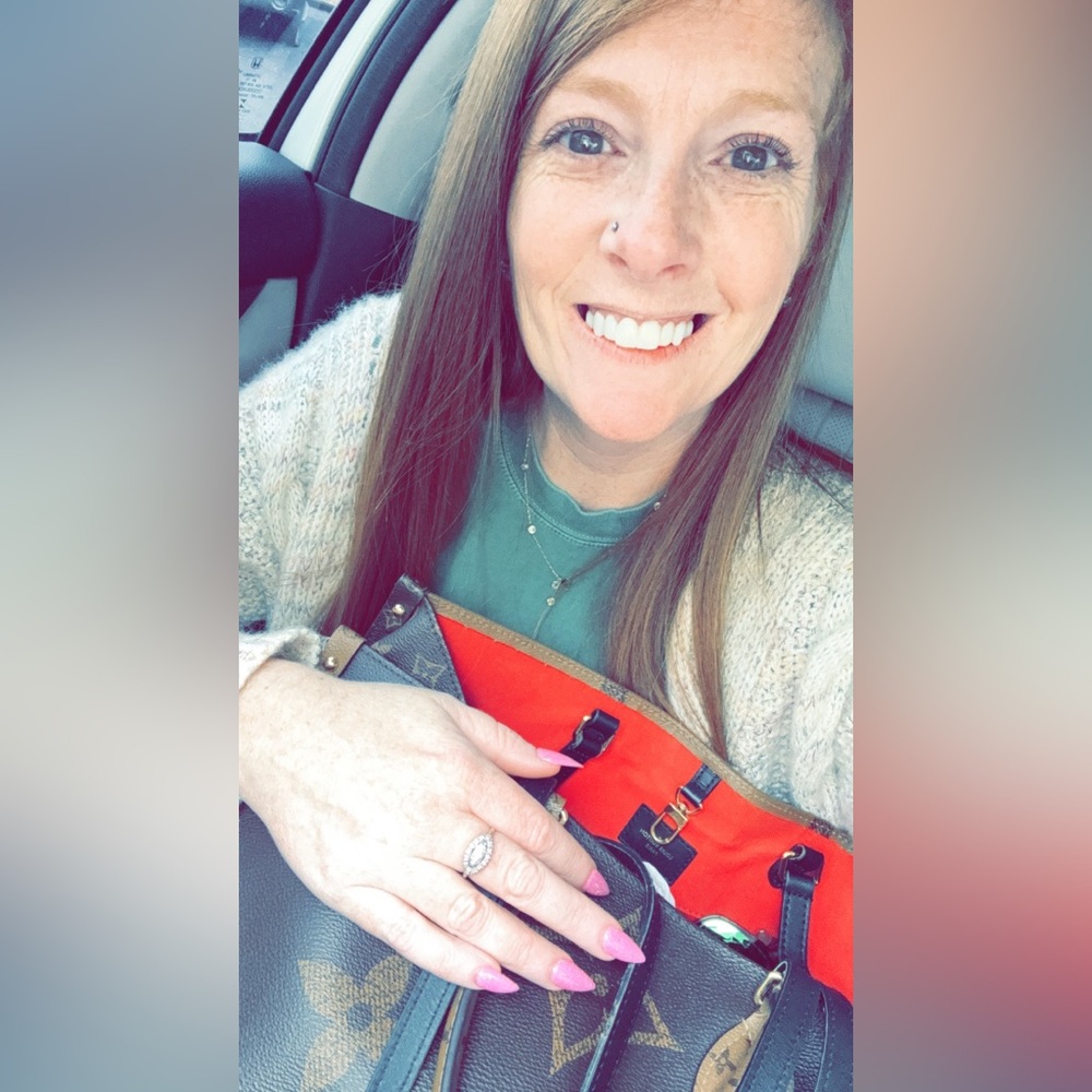 Meet your Posher, Tiffany